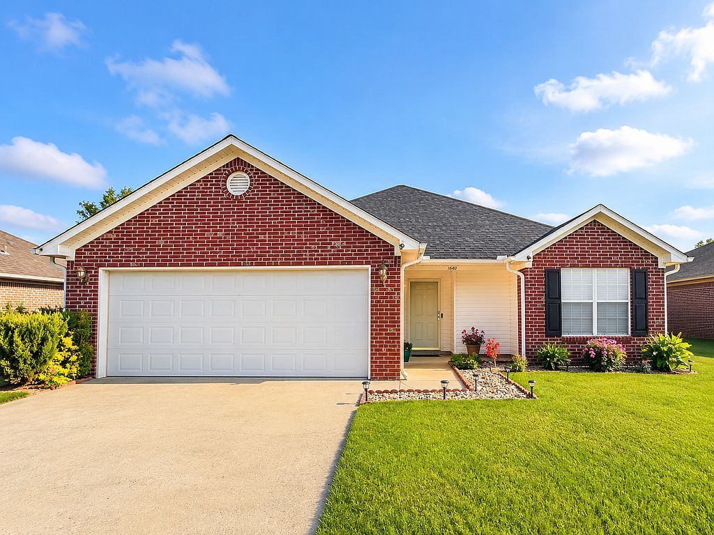 1640 Jackson Dr - Property Image
