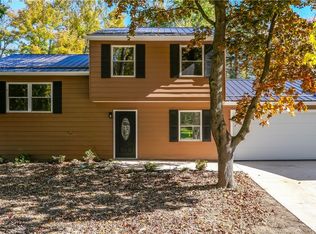 9130 Elm Cir, Windham, OH 44288