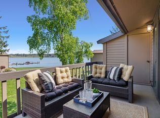 17434 NE 40th Pl #C-5, Redmond, WA 98052
