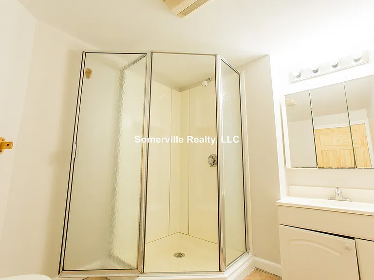 25 Ashford St #1 — Photo 12
