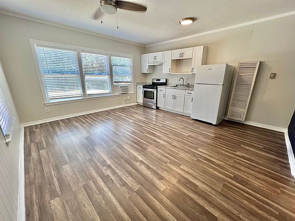 3rd image of 312 E 12th St #314A