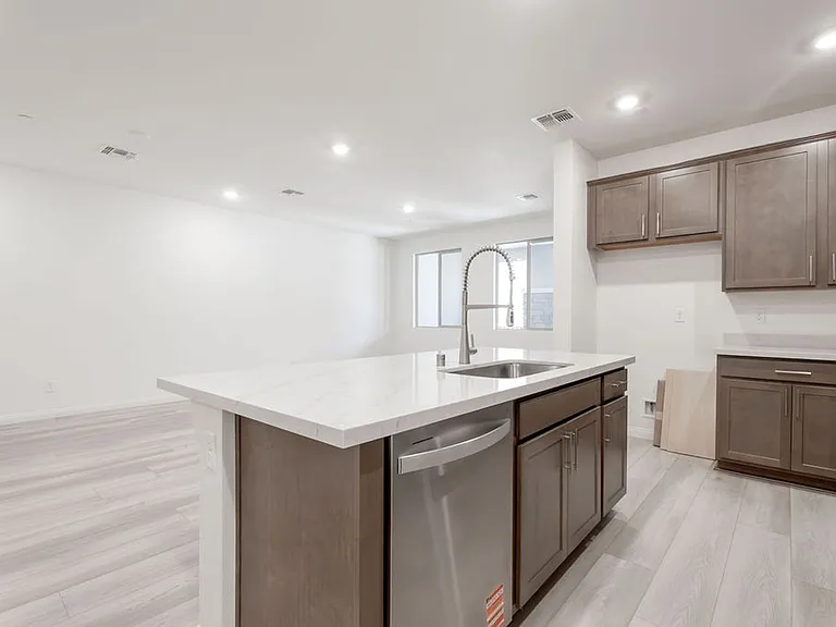 91 Cinder Cone Ln — Photo 8