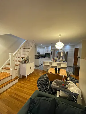 Rented by Voro New York | media 25