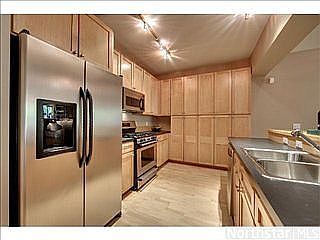 3rd image of 209 8th St E APT 109
