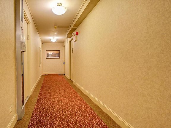 4th image of 4466 W Pine Blvd APT 4C