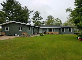 200 N N Riv, Necedah, WI 54646