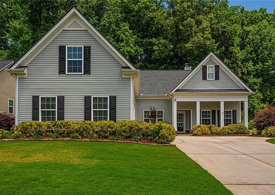 67 Nashport Ln