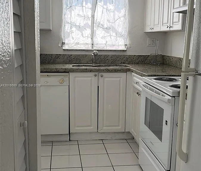 5100 SW 41st St #Penthouse 6 — Photo 42