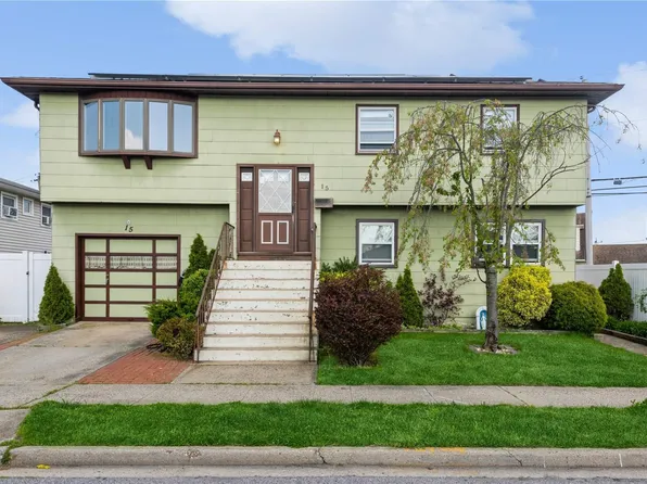 15 Marina Road, Island Park, NY 11558