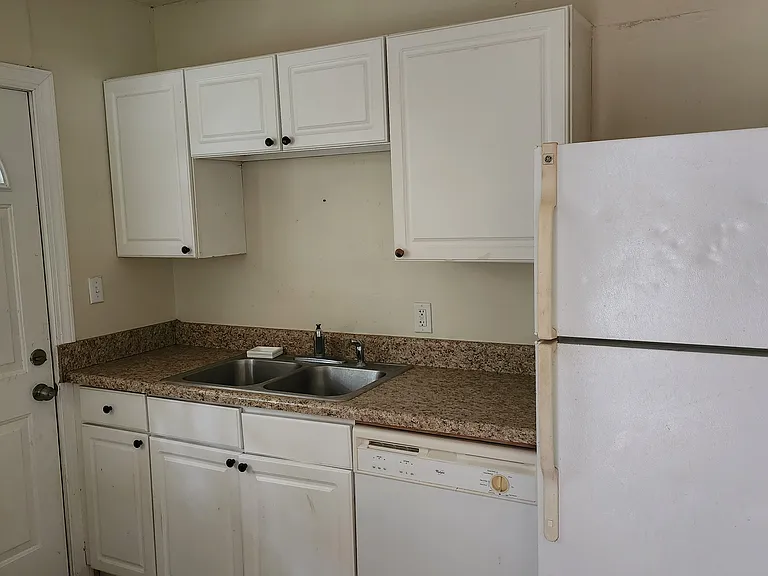 763 California St — Photo 11