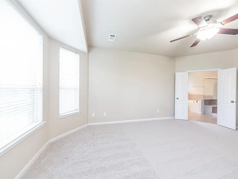 6202 Eden Prairie Dr — Photo 16