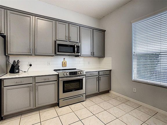 4th image of 5450 Los Palma Vista Dr