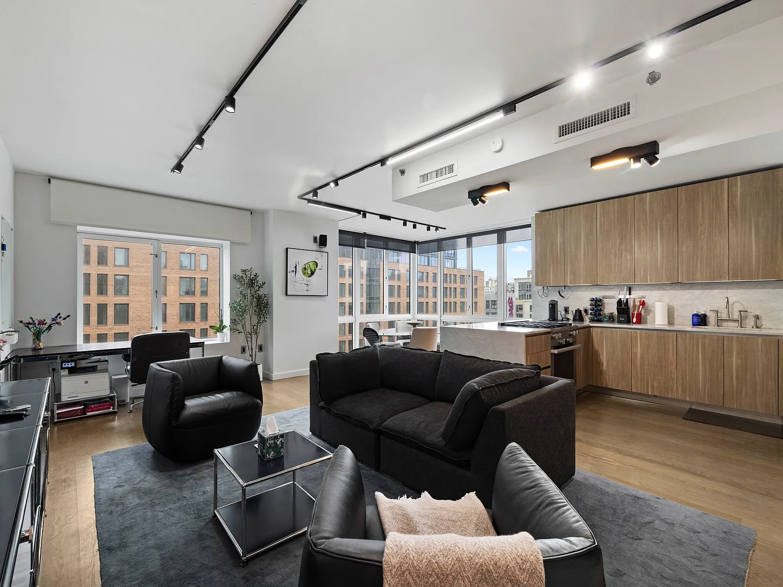 265 East Houston Street — Photo 1