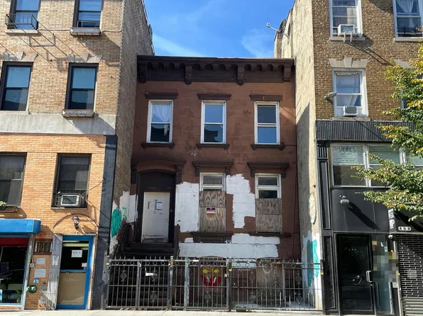 452 Nostrand Ave, Brooklyn, NY 11216