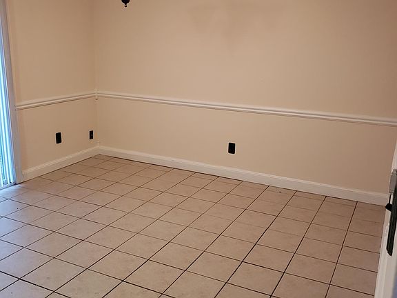 5th image of 607 Fox Creek Ct