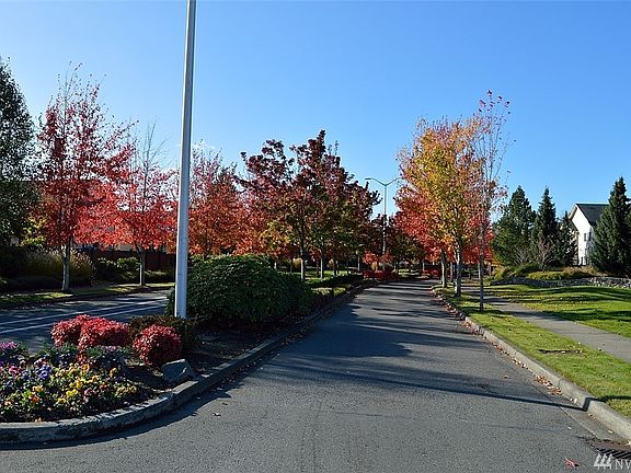 3rd image of 3212 Festival Ave E