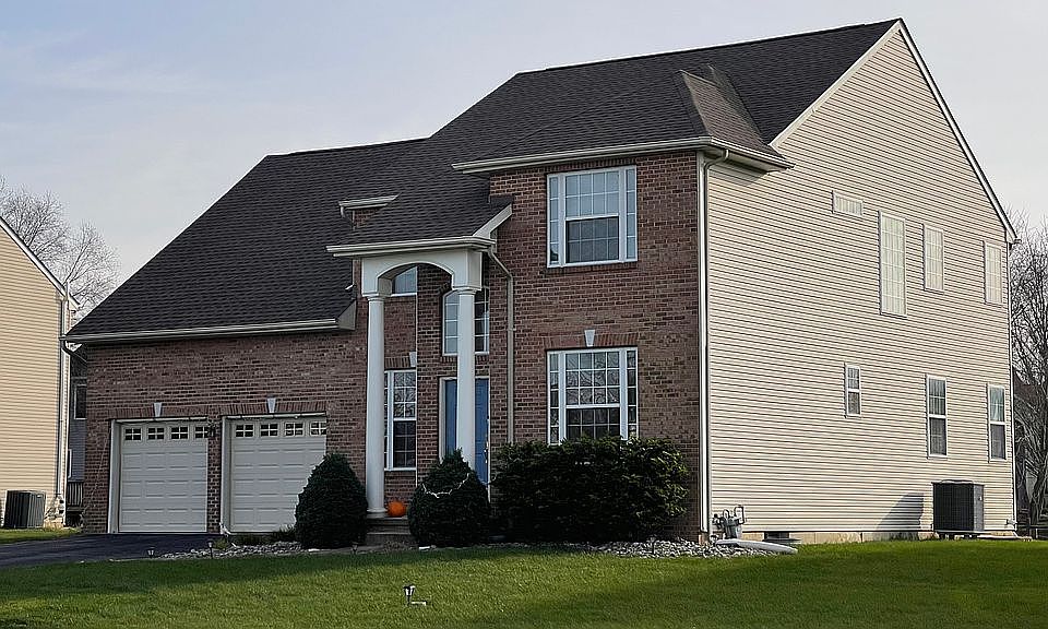 1st image of 14 Primrose Dr