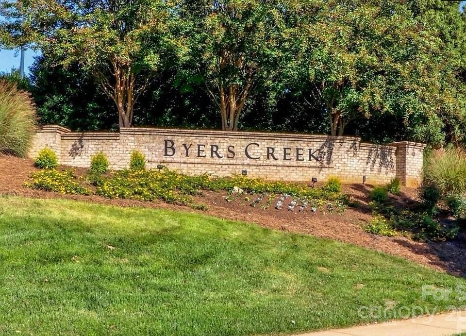 1st image of 120 Creekside Crossing Ln