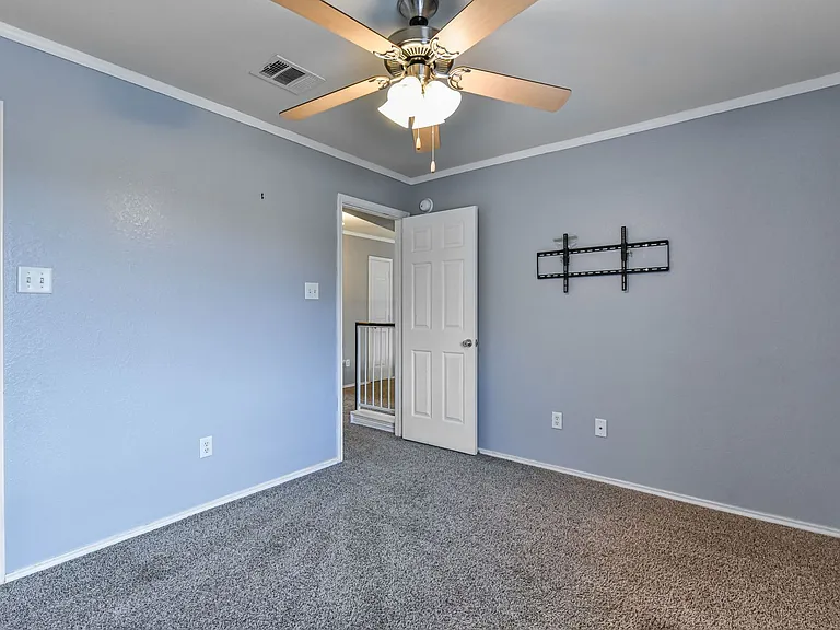 4600 Donegal Bay Ct — Photo 18