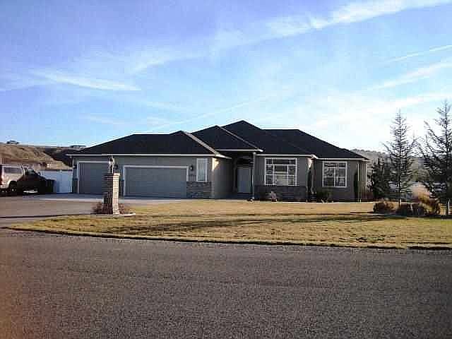 1st image of 103511 Nicole Dr
