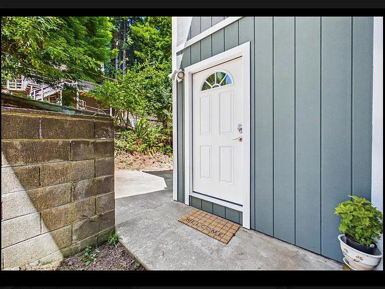 119 Sylva St — Photo 5