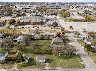 8707 Ronnie St, White Settlement, TX 76108