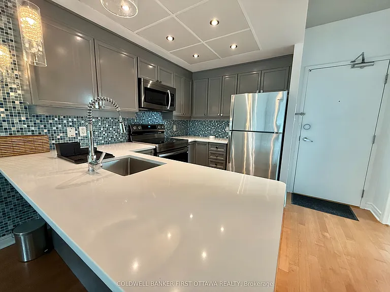134 York St #1203 — Photo 11