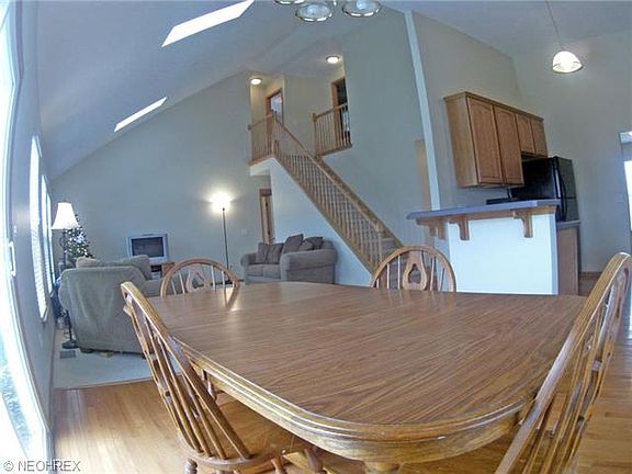 5th image of 634 Eastpointe Ct
