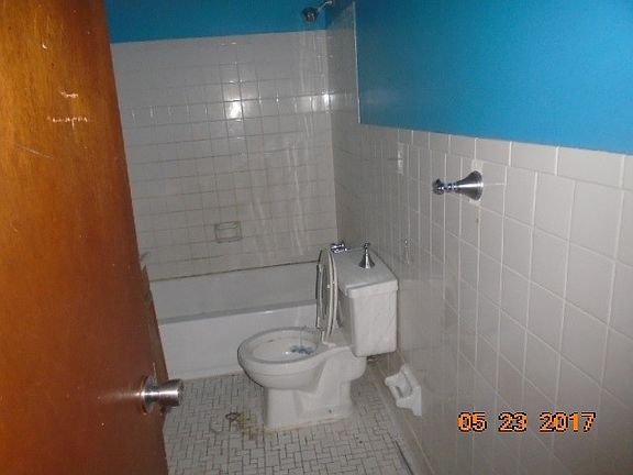 4th image of 4972 Gill Dr