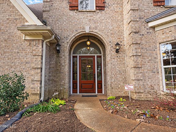5th image of 4327 Dickens Place Dr