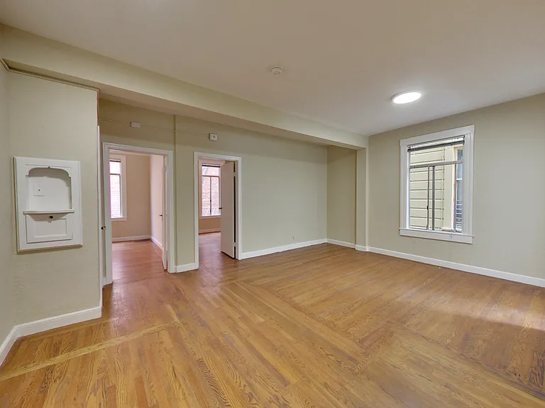 1722-1728-1730 Sacramento St — Photo 11