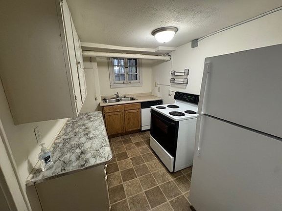 5th image of 2024 Kendall Ave APT 5