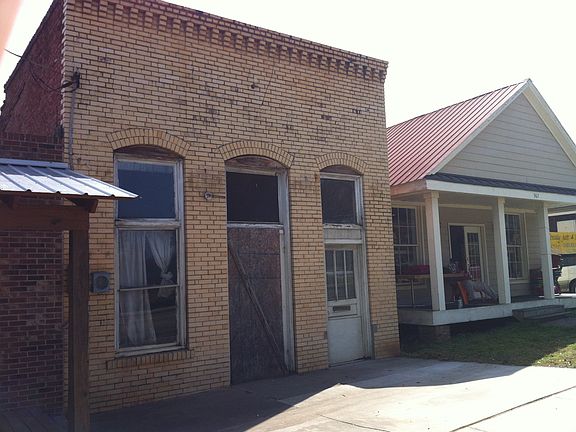 2nd image of 965 Historic Homer Hwy