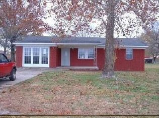 3770 W Cherokee Ave, Sallisaw, OK 74955
