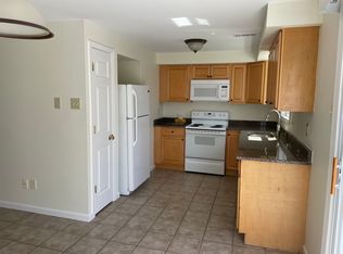 325B Edgewood Ave, Horsham, PA 19044