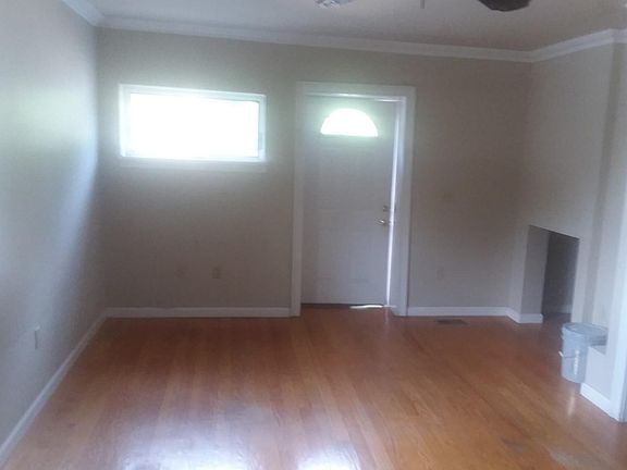5th image of 412 Davenport Ave