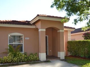 8056 NW 199th Ter, Hialeah, FL 33015