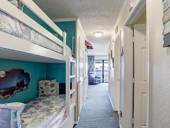 4th image of 6102 Seawall Blvd #272