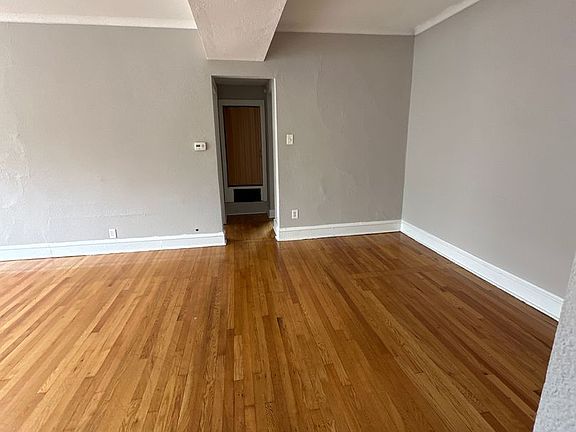 4th image of 1048-56 W 81st St #1056-2
