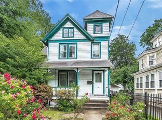 64 Driscoll Ave, Rockville Centre, NY 11570
