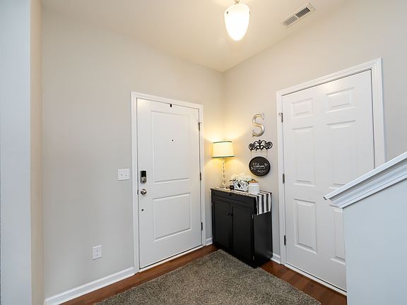 5th image of 3920 Bighorn Way