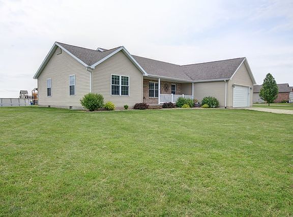 3rd image of 3236 Greenwood Dr