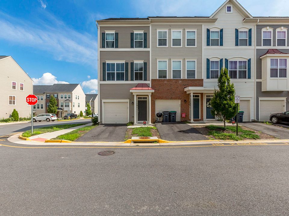 1st image of 101 Woodstream Cir