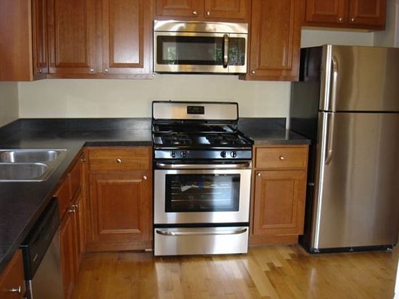 2nd image of 4521 N Christiana Ave #2