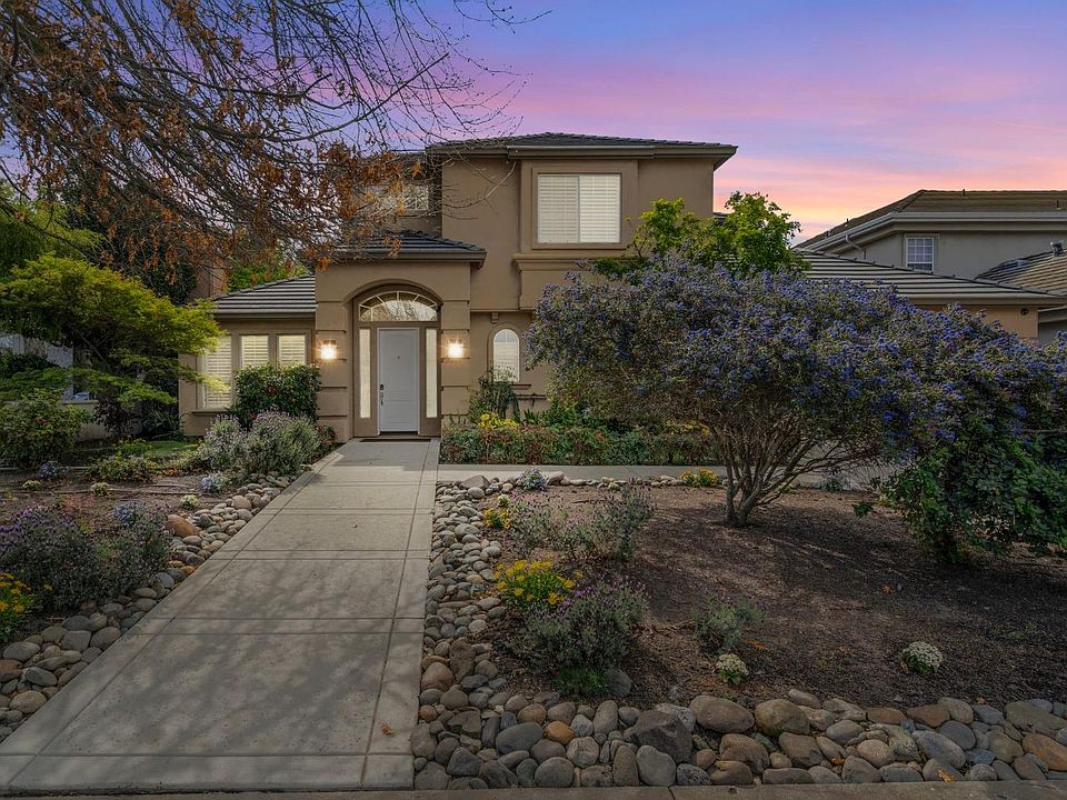 1st image of 3887 Gleneagles Dr