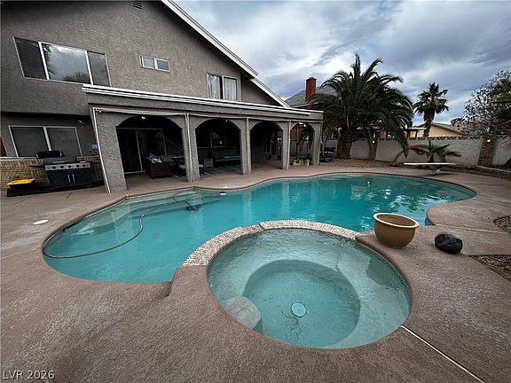 4th image of 4687 Hackamore Dr