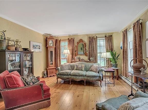 5th image of 122 Sycamore Dr