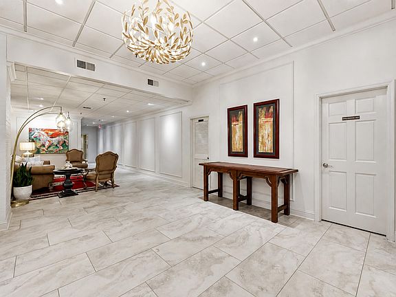 5th image of 355 S Broadway Unit 303