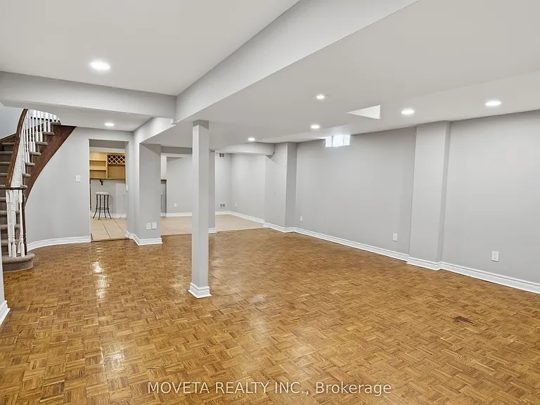30 Briardale Pl — Photo 23