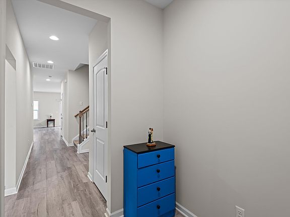 3rd image of 635 Rose Quartz Ln
